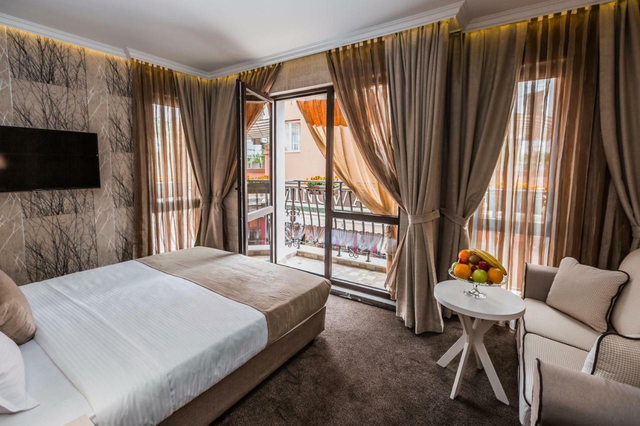8 1/2 Art Guest House بلوفديف المظهر الخارجي الصورة